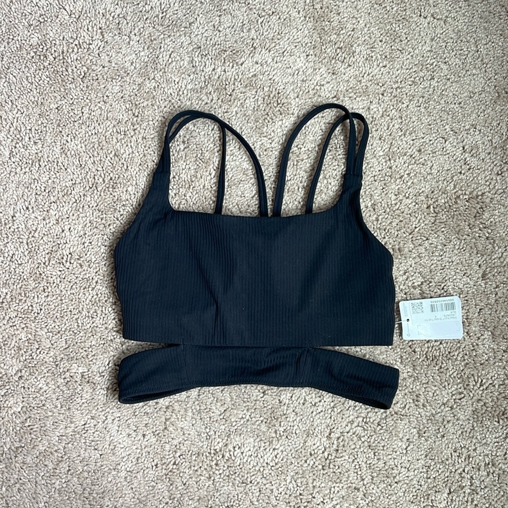 Lululemon ribbed nulu strappy yoga bra